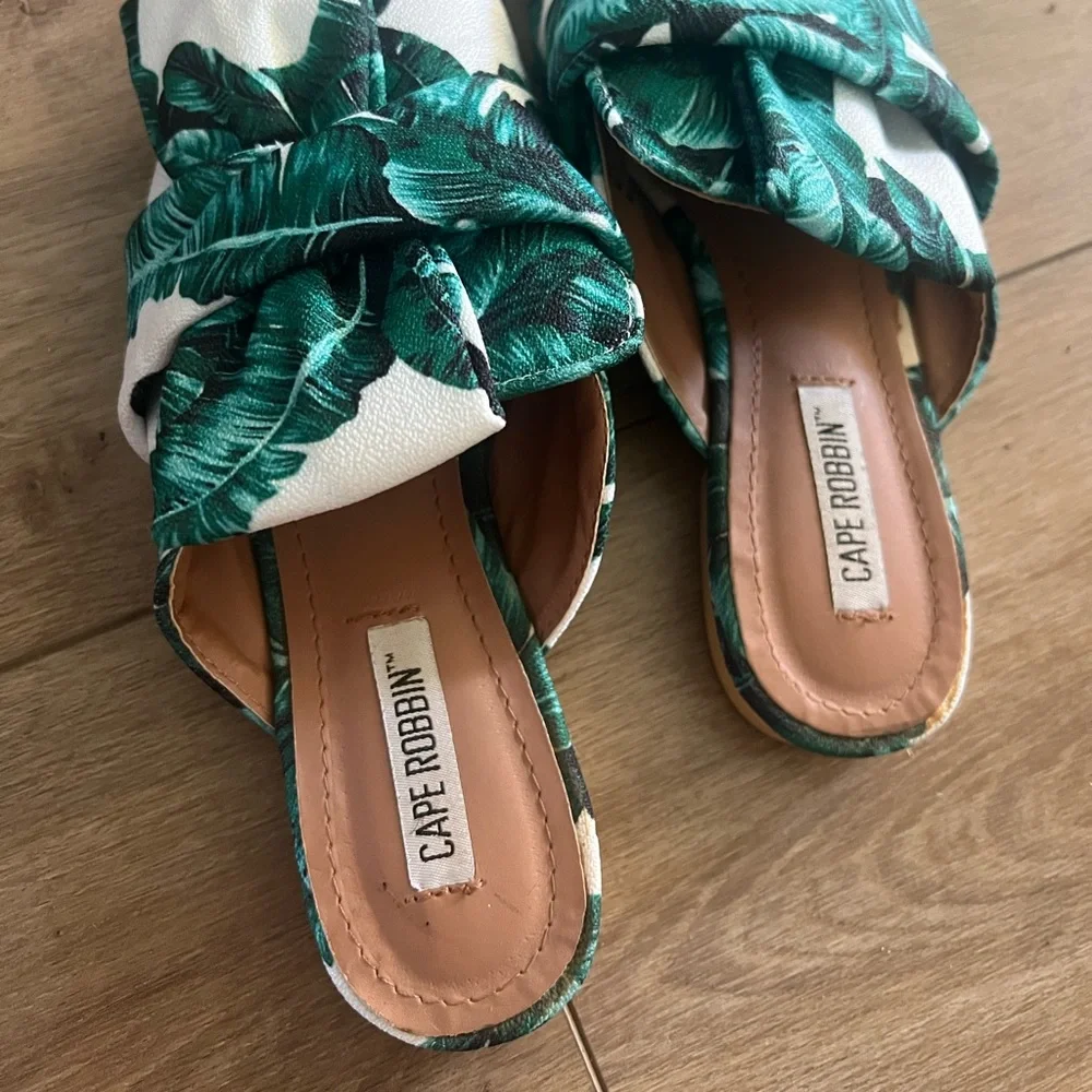 Cape Robbin Knot Slip On Pointy Toed Flat Mules with Tropical Leaves Women’s 8 - Picture 4 of 6